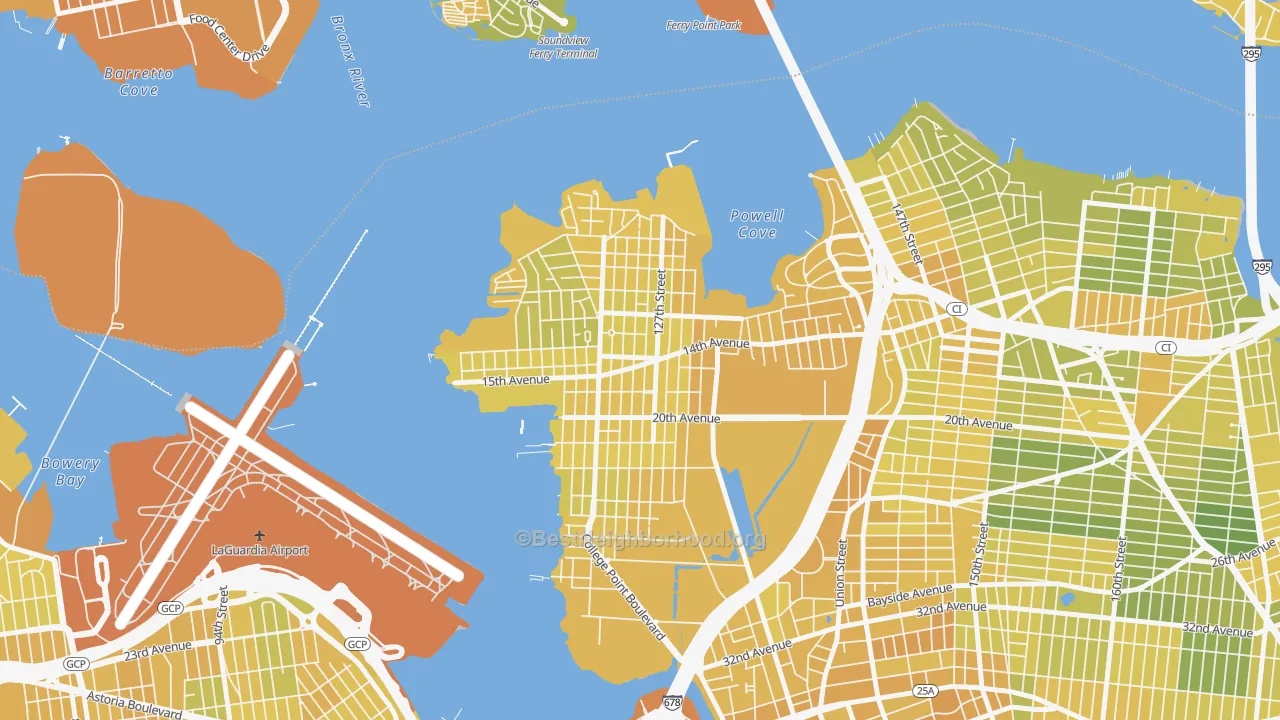 Map of the best neighborhoods in the College Point, Queens area, with better matches in green and worse matches in red