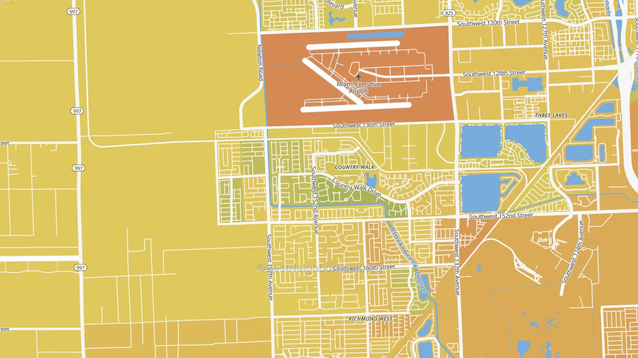 Map of the best neighborhoods in the Country Walk area, with better matches in green and worse matches in red