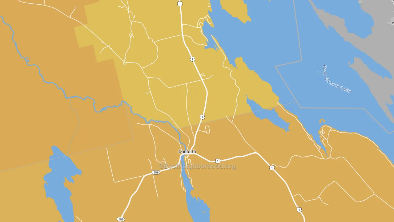 Map of the best neighborhoods in the Danforth area, with better matches in green and worse matches in red