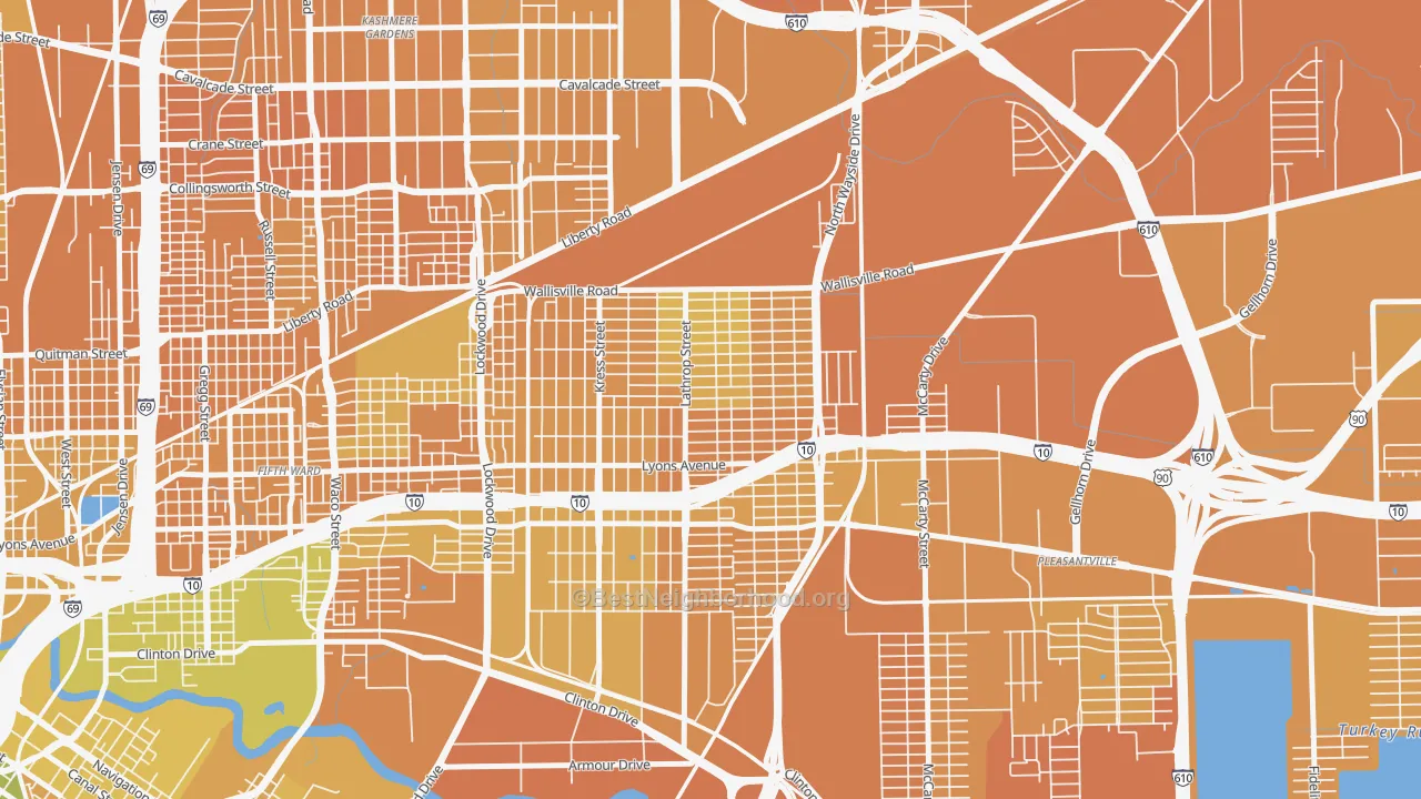 Map of the best neighborhoods in the Denver Harbor-Port Houston, Houston area, with better matches in green and worse matches in red