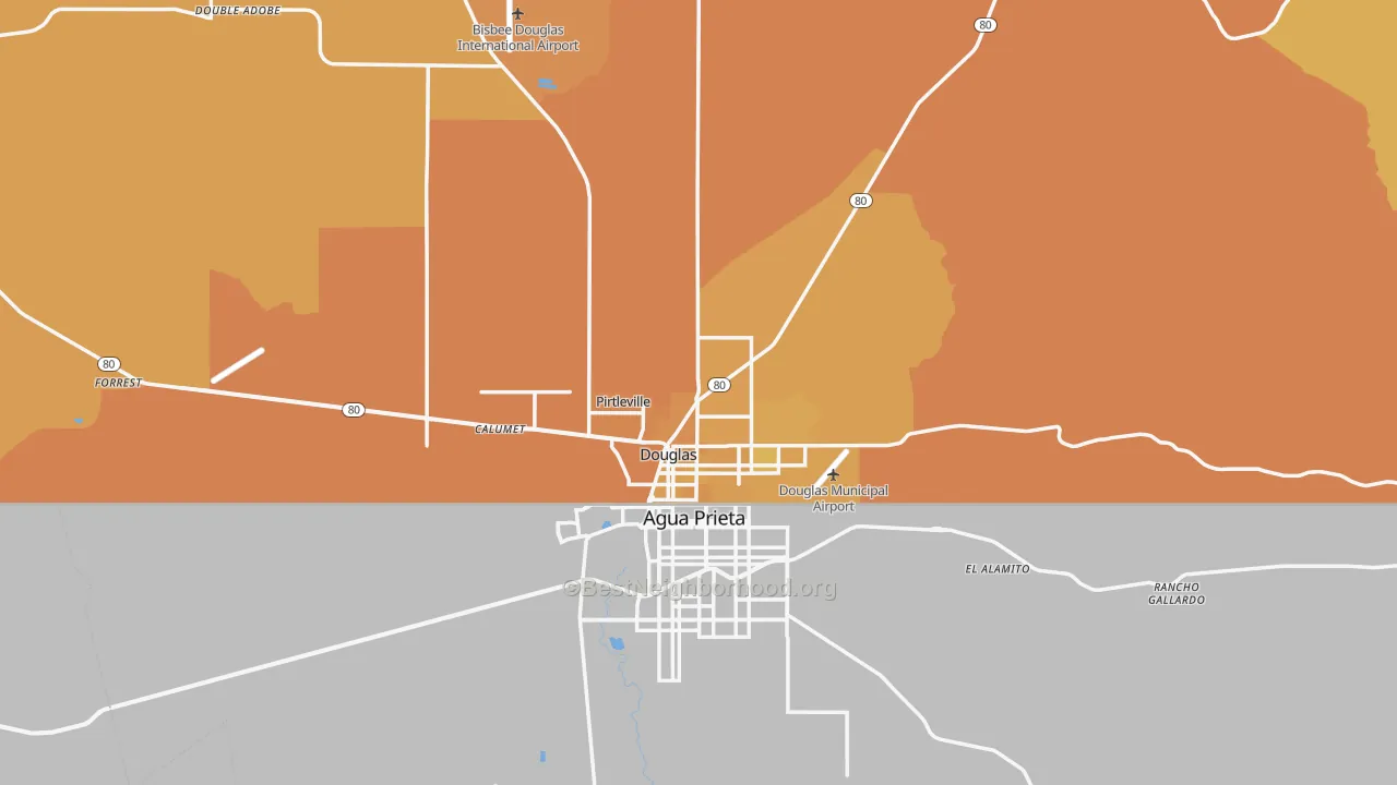 Map of the best neighborhoods in the Douglas area, with better matches in green and worse matches in red