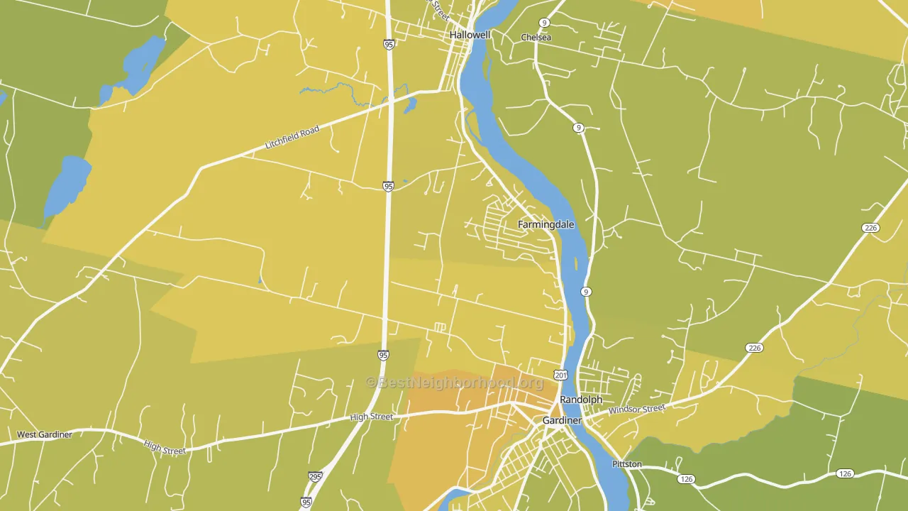Map of the best neighborhoods in the Farmingdale area, with better matches in green and worse matches in red