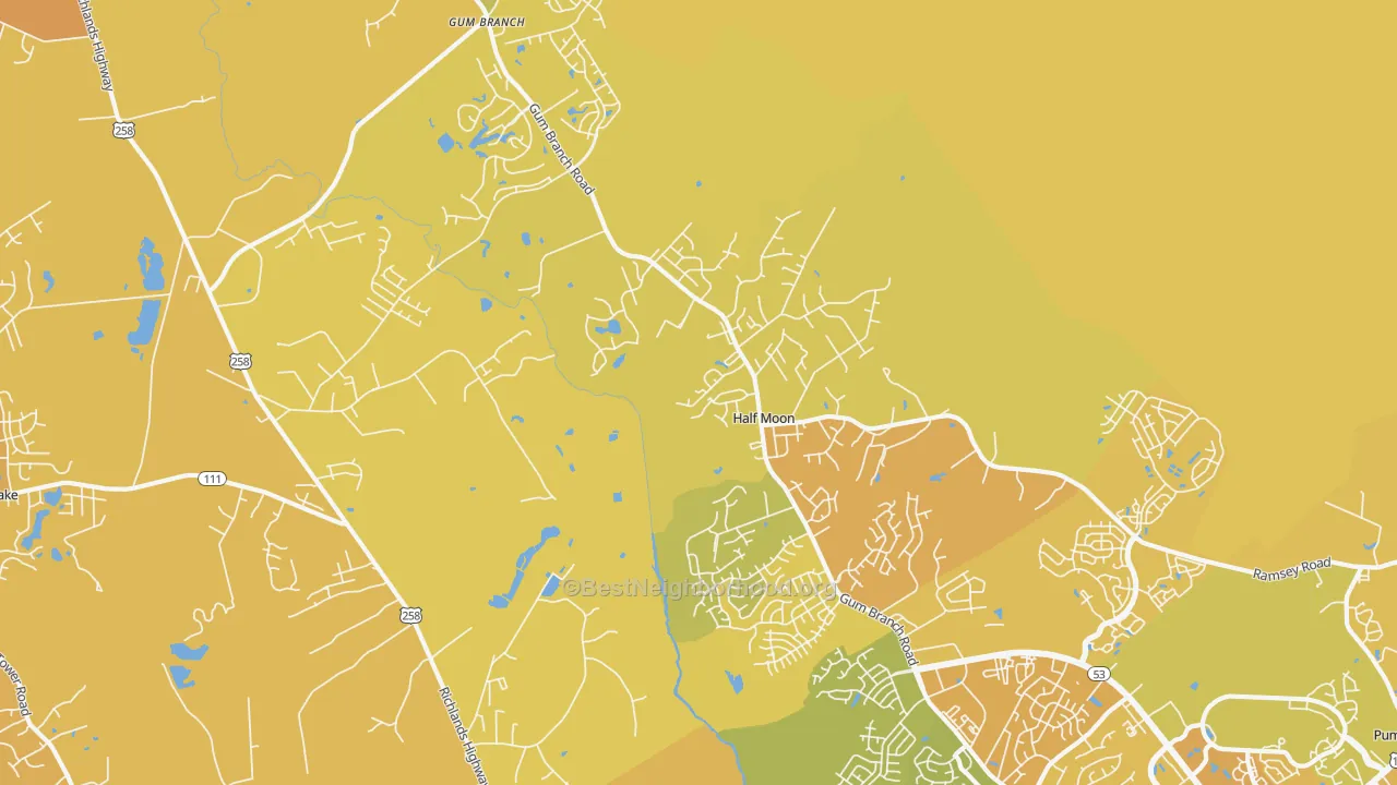 Map of the best neighborhoods in the Half Moon area, with better matches in green and worse matches in red