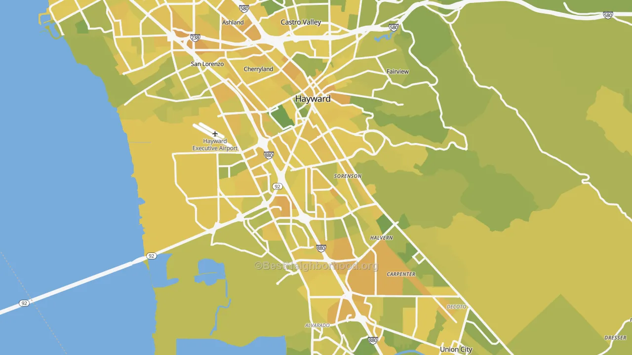 Map of the best neighborhoods in the Hayward area, with better matches in green and worse matches in red