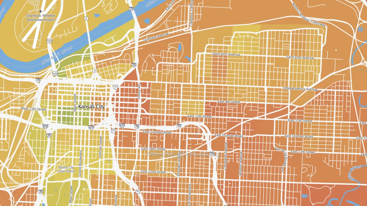 Map of the best neighborhoods in the Independence Plaza, Kansas City area, with better matches in green and worse matches in red