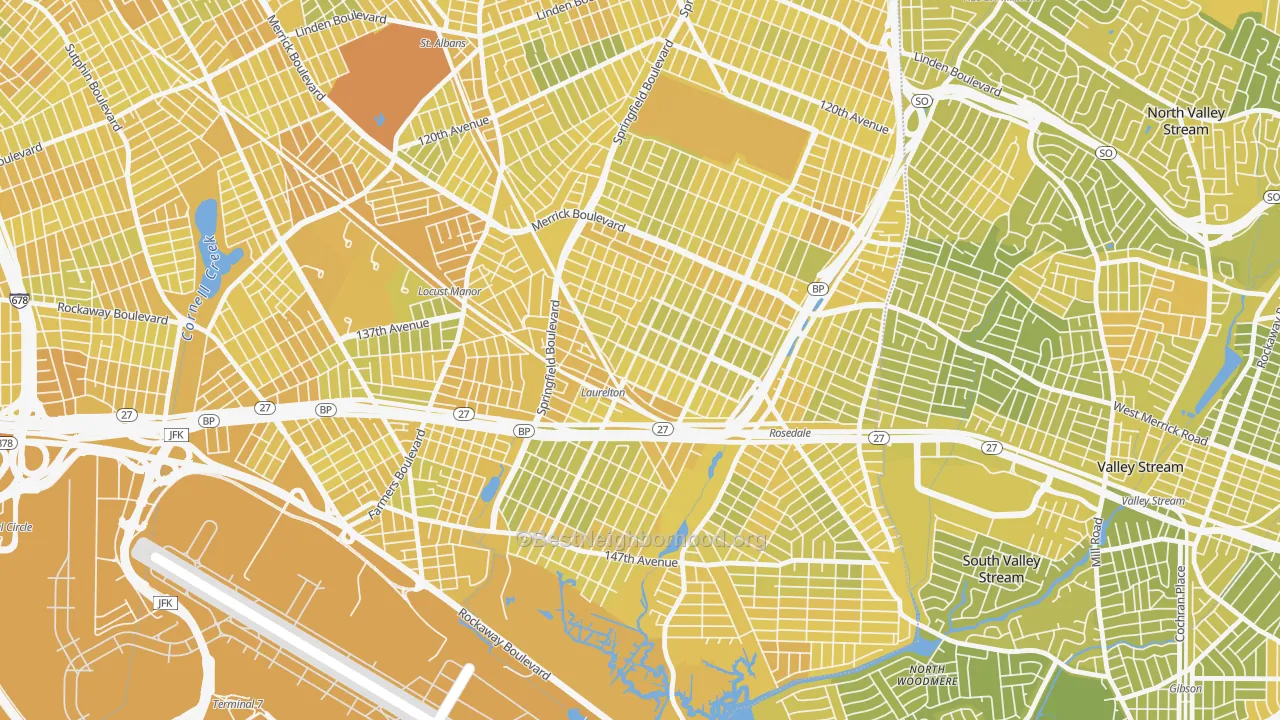 Map of the best neighborhoods in the Laurelton, Queens area, with better matches in green and worse matches in red