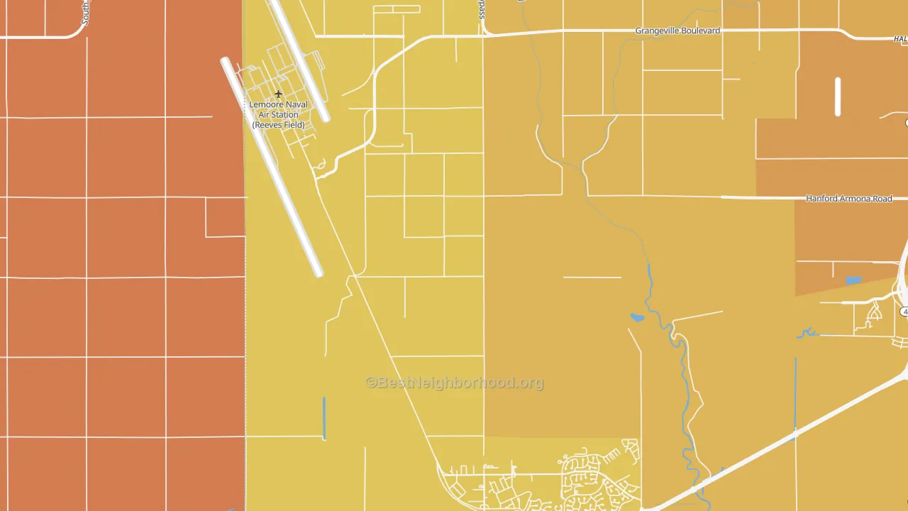 Map of the best neighborhoods in the Lemoore Naval Air Station area, with better matches in green and worse matches in red