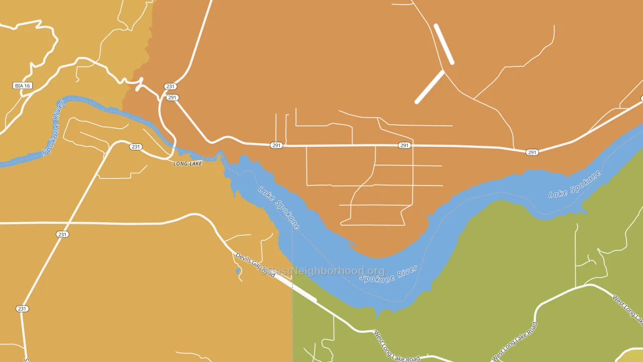 Map of the best neighborhoods in the Long Lake area, with better matches in green and worse matches in red