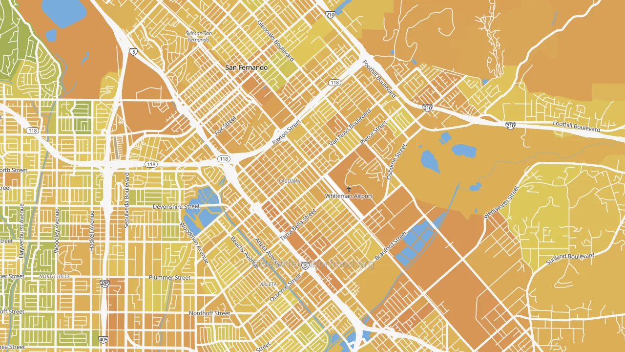 Map of the best neighborhoods in the Pacoima area, with better matches in green and worse matches in red