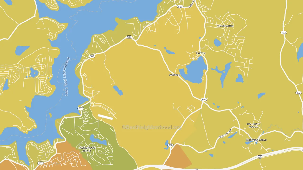 Map of the best neighborhoods in the Paupack area, with better matches in green and worse matches in red