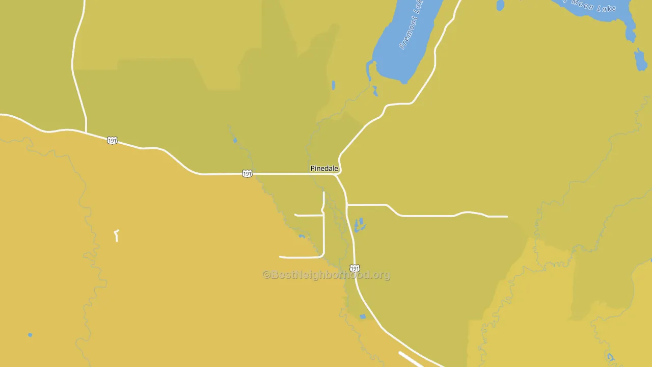 Map of the best neighborhoods in the Pinedale area, with better matches in green and worse matches in red