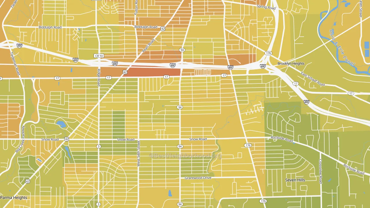 Map of the best neighborhoods in the Ukrainian Village, Parma area, with better matches in green and worse matches in red