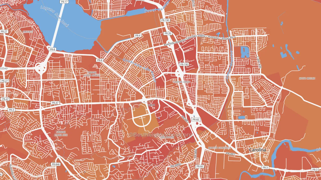 Map of the best neighborhoods in the Urbanizacion El Comandante, Carolina area, with better matches in green and worse matches in red