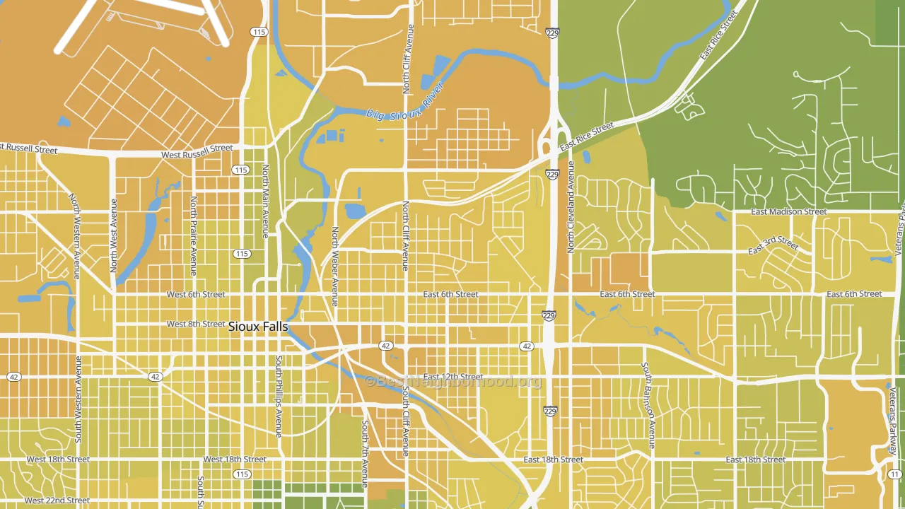 Map of the best neighborhoods in the Whittier, Sioux Falls area, with better matches in green and worse matches in red