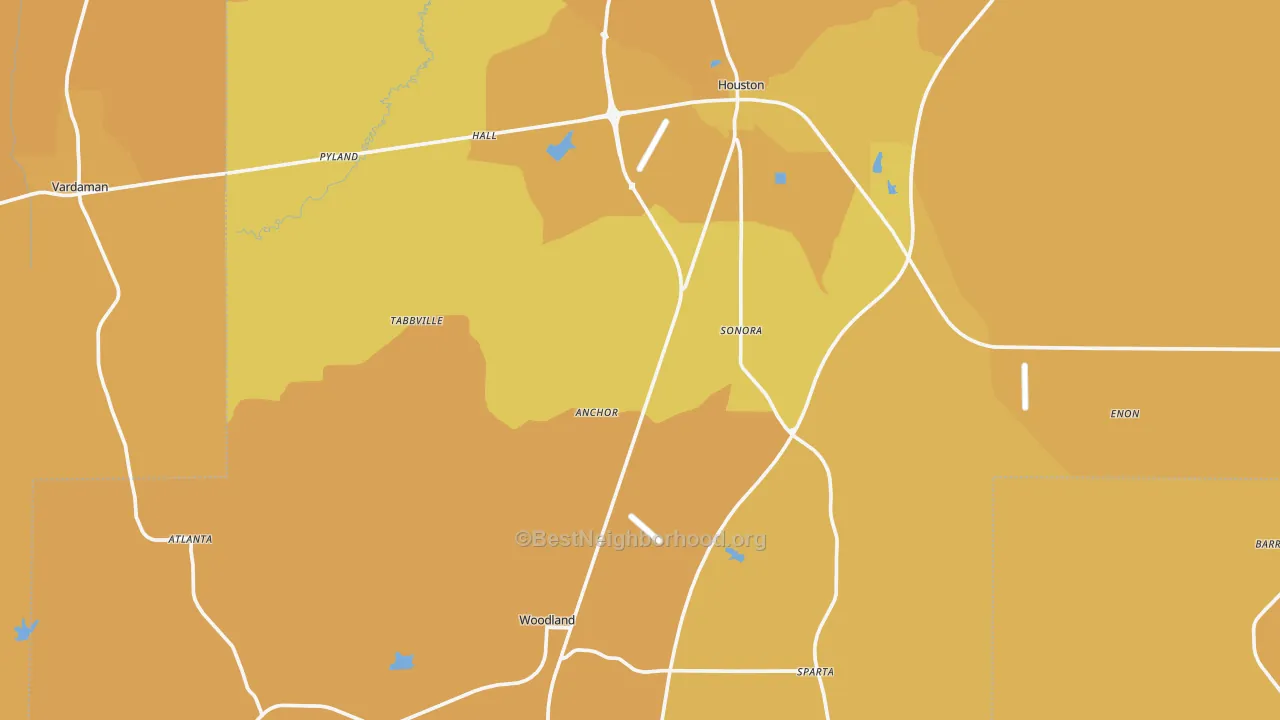 Map of the best neighborhoods in the Woodland area, with better matches in green and worse matches in red