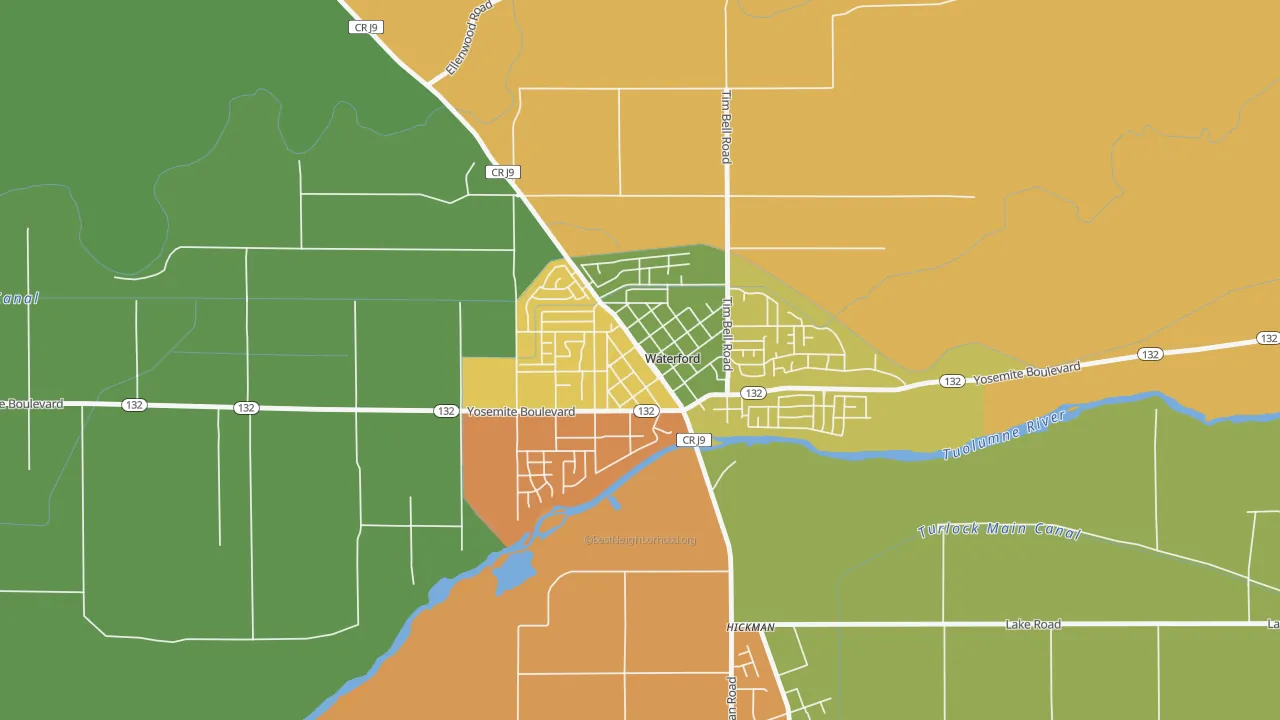 Downtown Waterford, Waterford, CA of rich and poor neighborhoods by household income