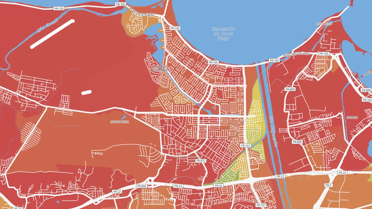 Urbanizacion Levittown Lakes, Toa Baja, PR of rich and poor neighborhoods by household income