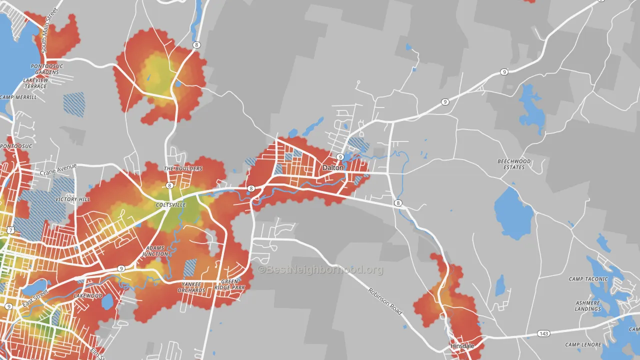 Walk Grade map of 01226, MA, walkable areas in green and car-dependent areas in red
