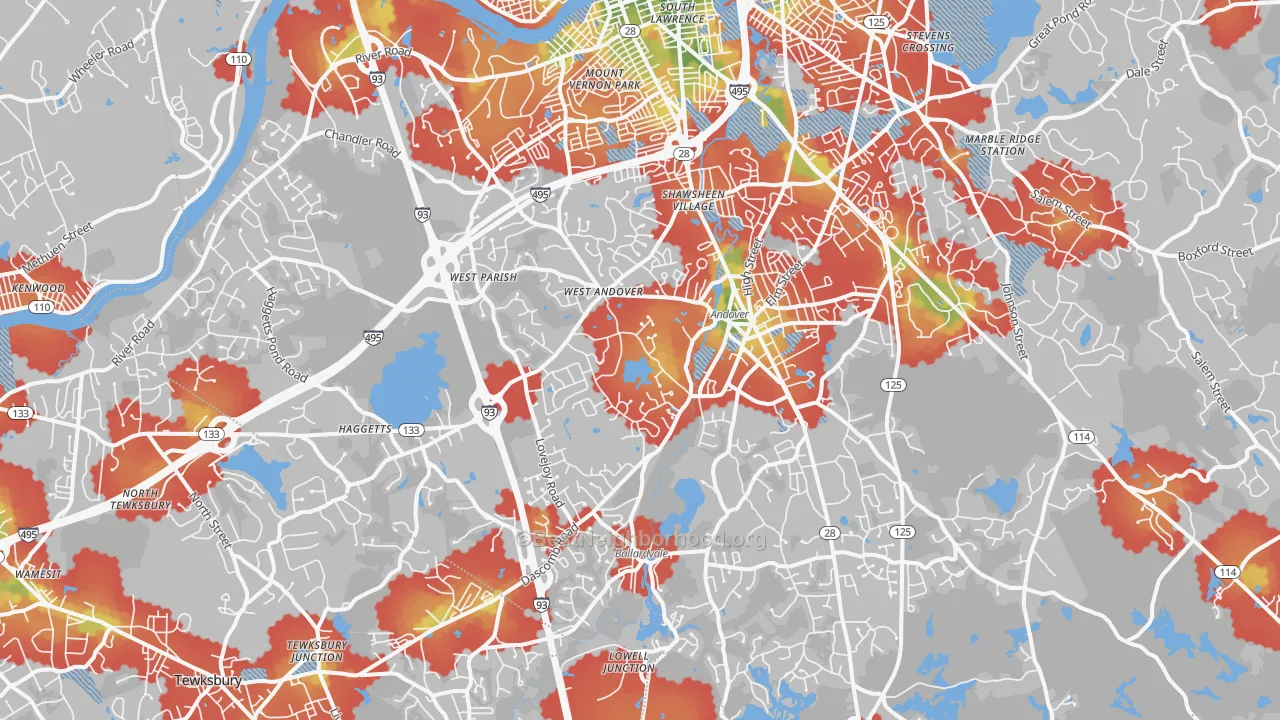 Walk Grade map of 01810, MA, walkable areas in green and car-dependent areas in red