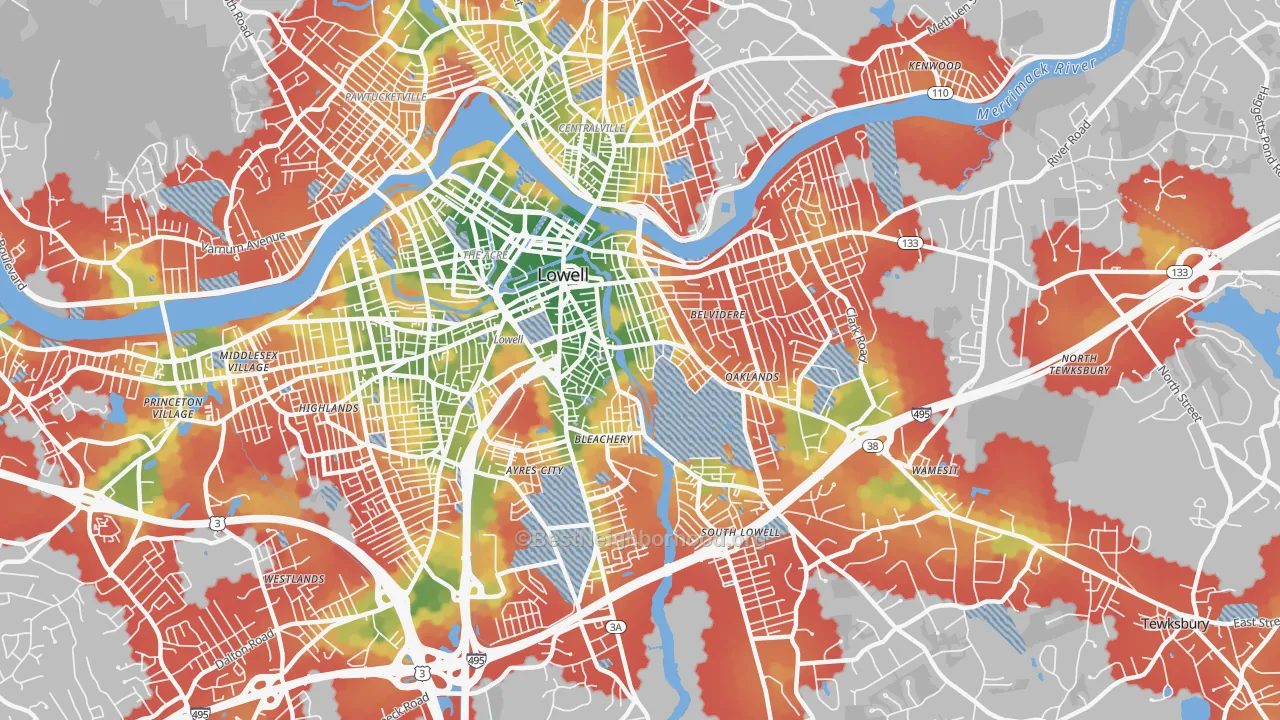 Walk Grade map of 01852, MA, walkable areas in green and car-dependent areas in red