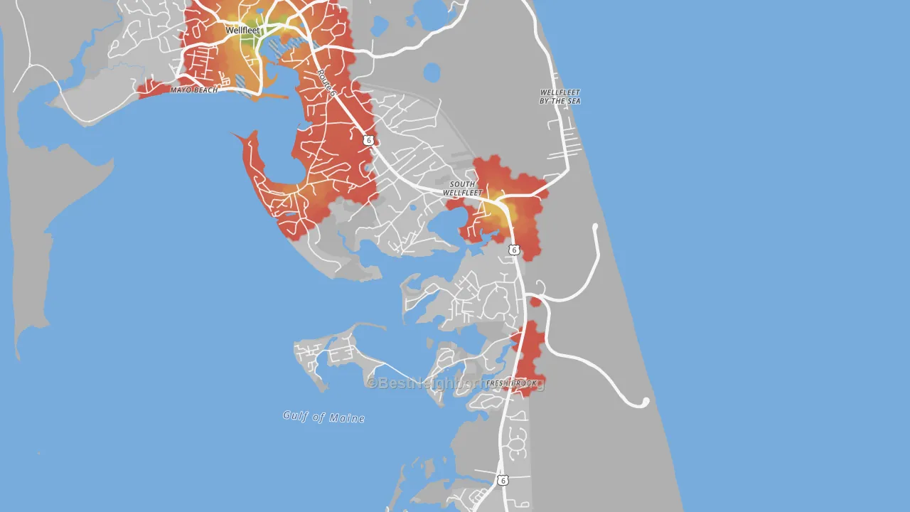 Walk Grade map of 02663, MA, walkable areas in green and car-dependent areas in red