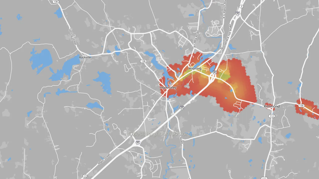 Walk Grade map of 02832, RI, walkable areas in green and car-dependent areas in red