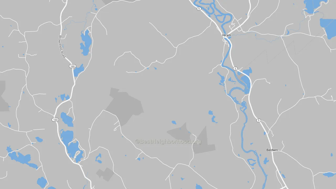 Walk Grade map of 04041, ME, walkable areas in green and car-dependent areas in red