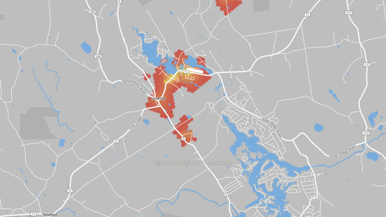 Walk Grade map of 04048, ME, walkable areas in green and car-dependent areas in red