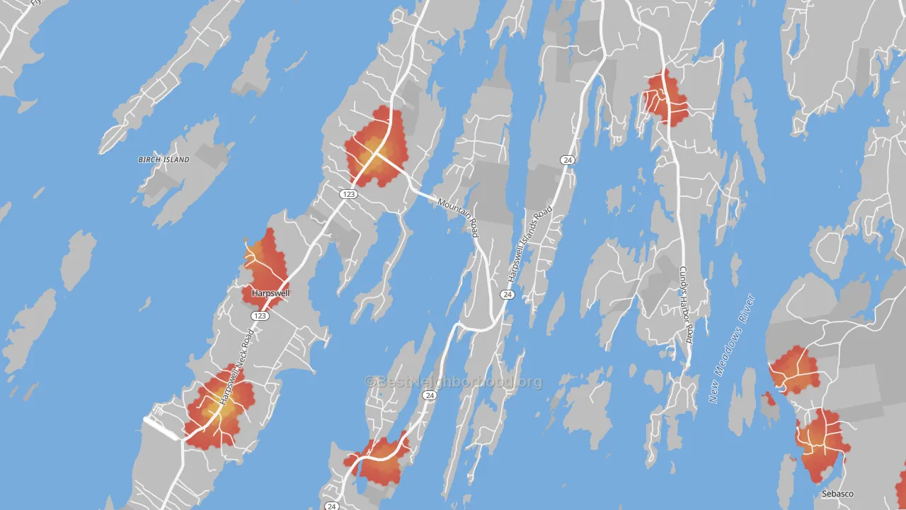 Walk Grade map of 04079, ME, walkable areas in green and car-dependent areas in red