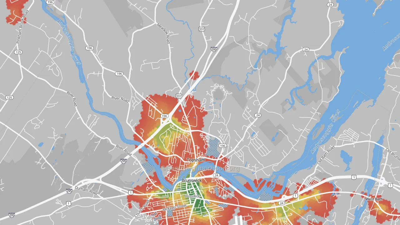 Walk Grade map of 04086, ME, walkable areas in green and car-dependent areas in red