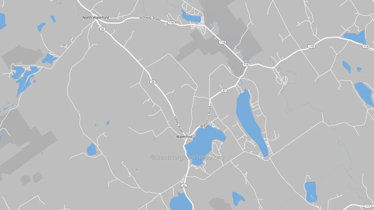 Walk Grade map of 04088, ME, walkable areas in green and car-dependent areas in red