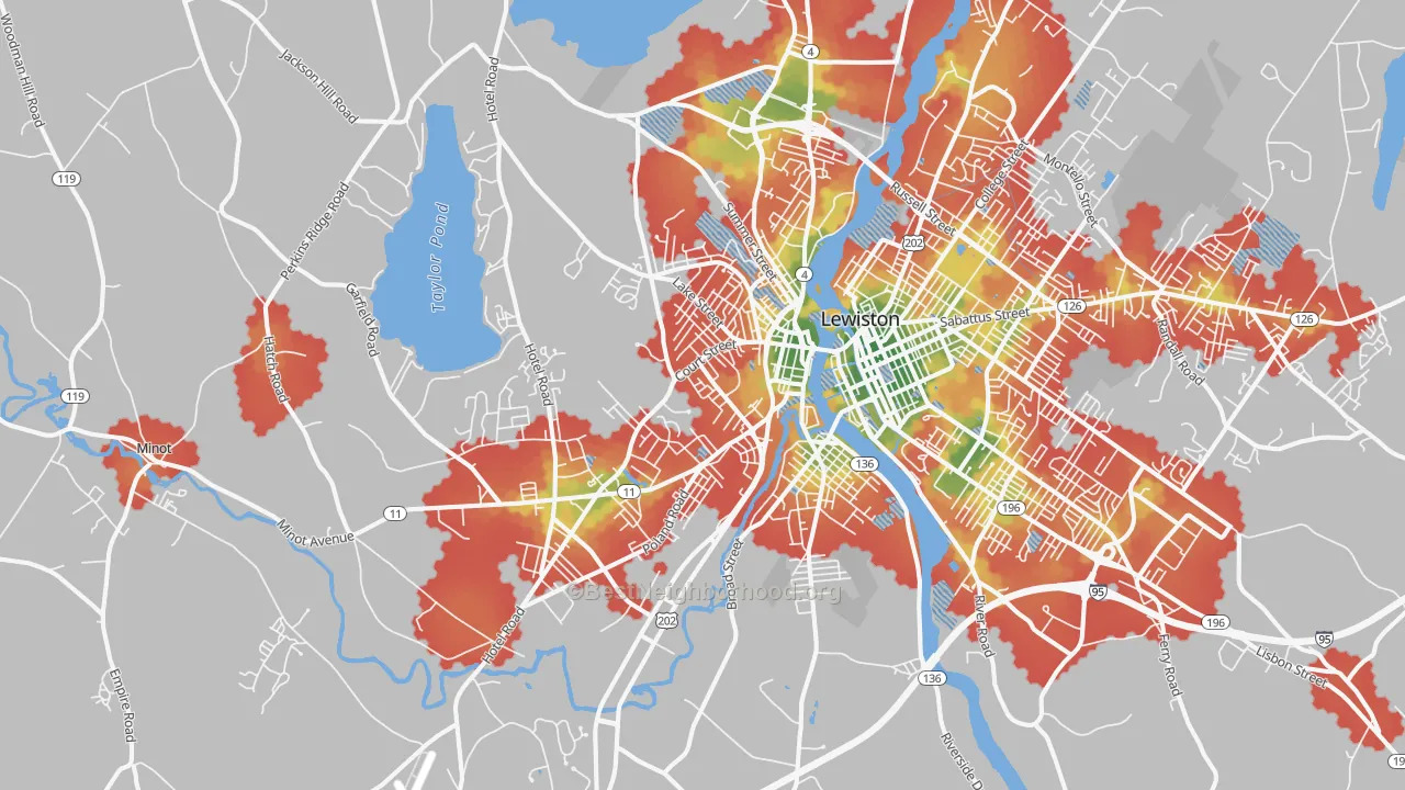Walk Grade map of 04210, ME, walkable areas in green and car-dependent areas in red