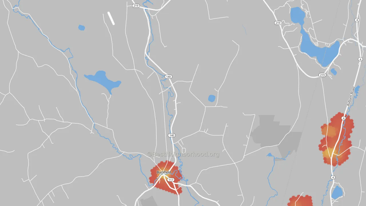 Walk Grade map of 04220, ME, walkable areas in green and car-dependent areas in red