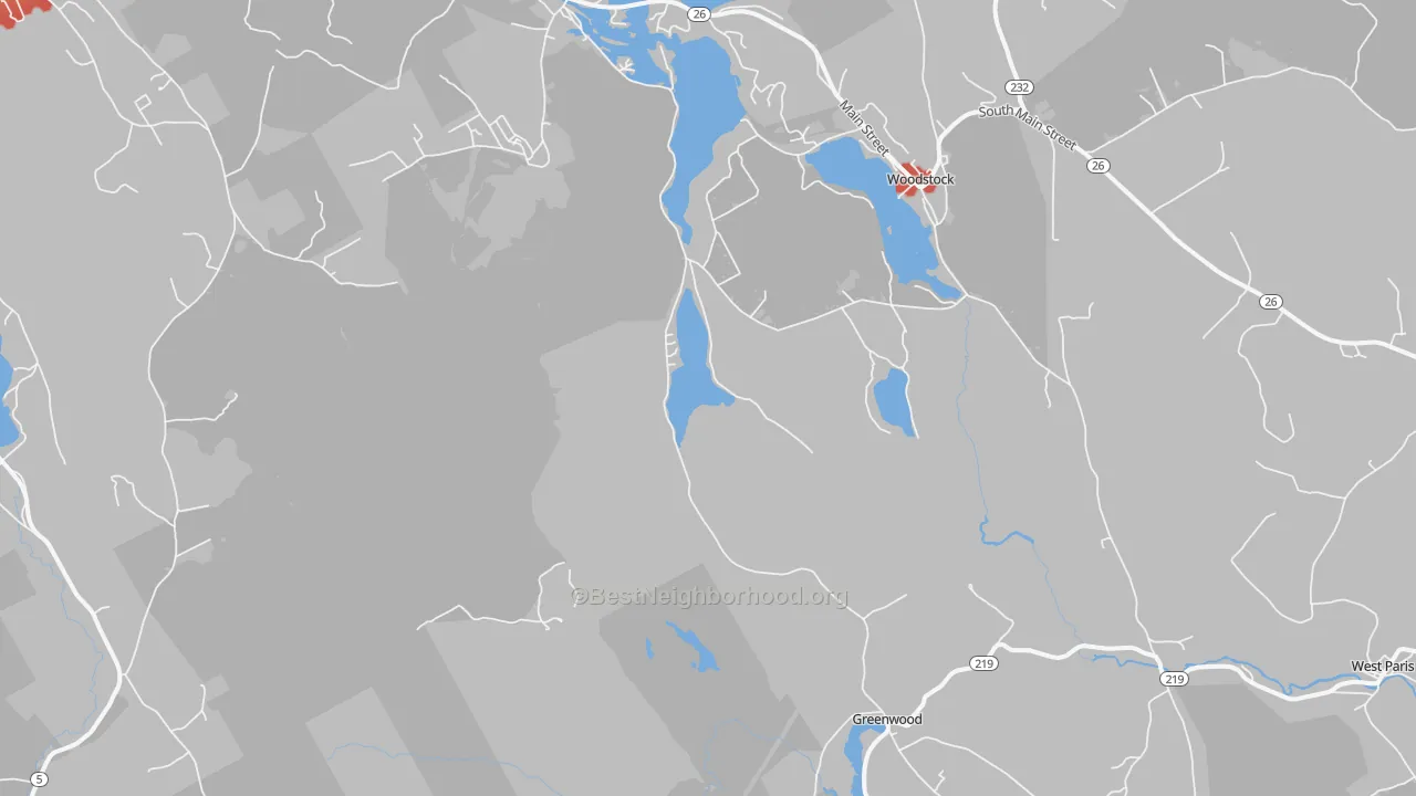Walk Grade map of 04255, ME, walkable areas in green and car-dependent areas in red