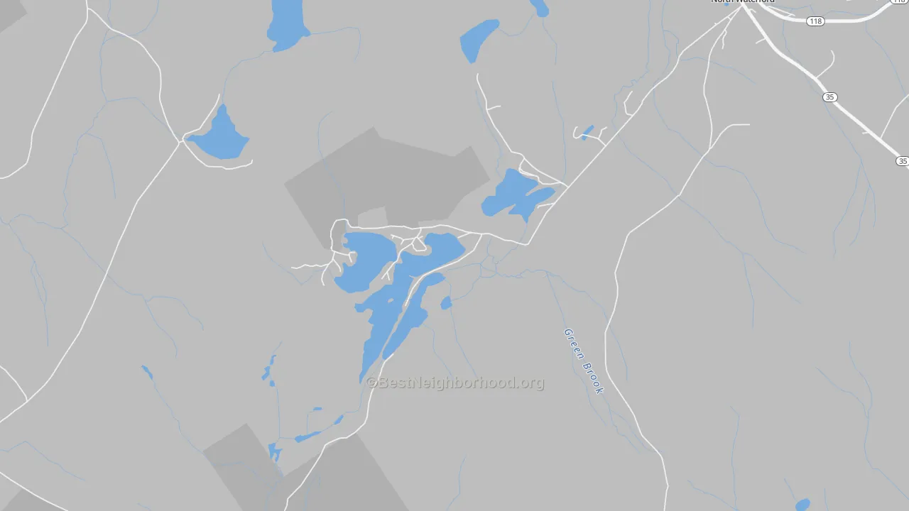 Walk Grade map of 04267, ME, walkable areas in green and car-dependent areas in red
