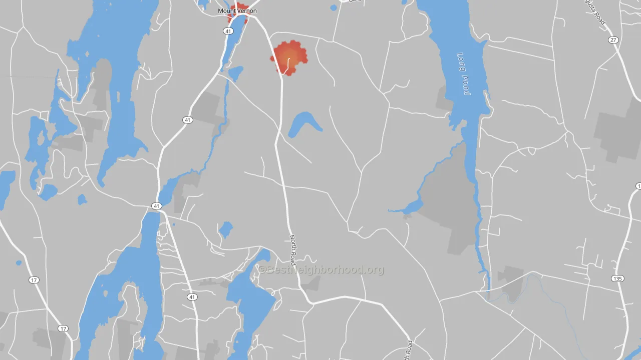 Walk Grade map of 04352, ME, walkable areas in green and car-dependent areas in red