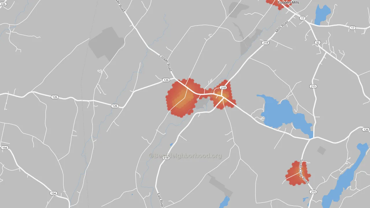 Walk Grade map of 04353, ME, walkable areas in green and car-dependent areas in red