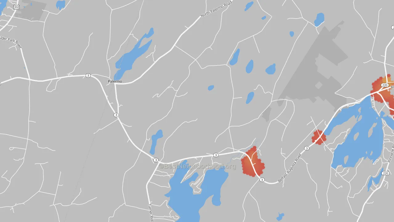Walk Grade map of 04354, ME, walkable areas in green and car-dependent areas in red