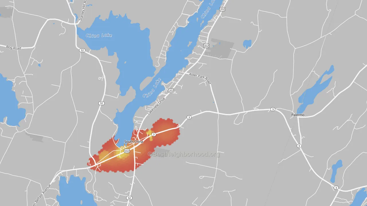 Walk Grade map of 04358, ME, walkable areas in green and car-dependent areas in red