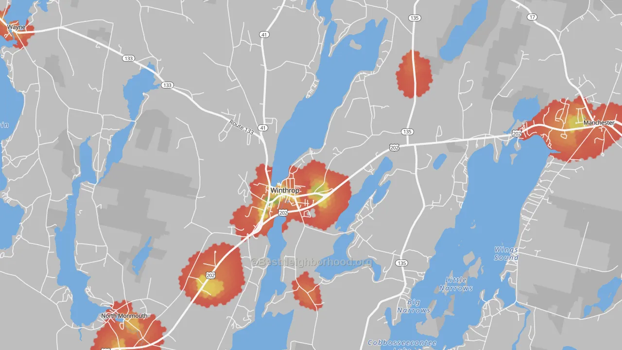 Walk Grade map of 04364, ME, walkable areas in green and car-dependent areas in red