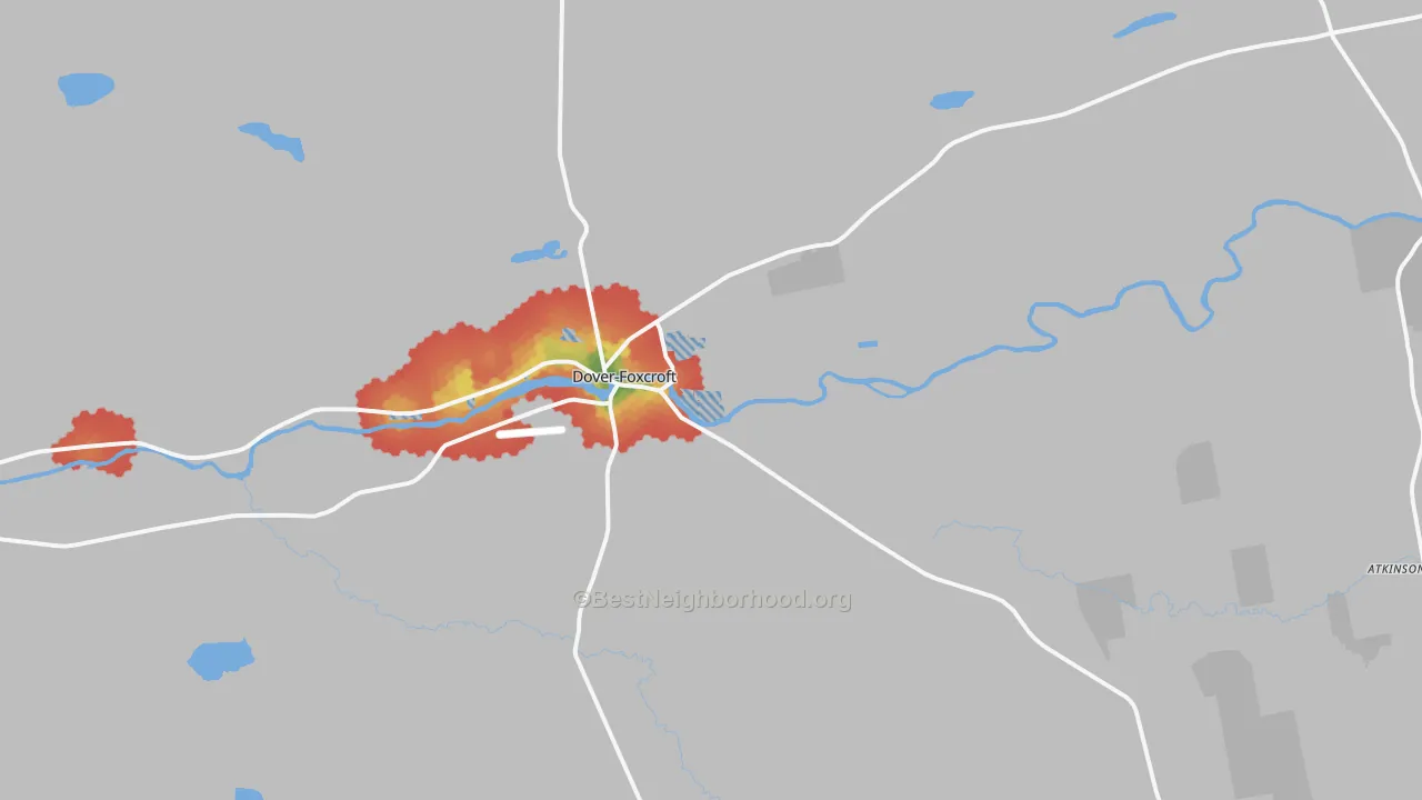 Walk Grade map of 04426, ME, walkable areas in green and car-dependent areas in red