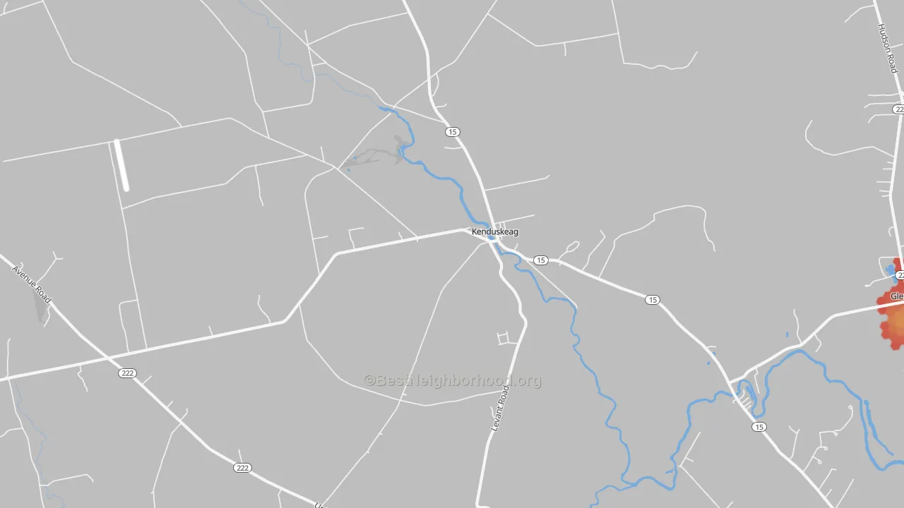 Walk Grade map of 04450, ME, walkable areas in green and car-dependent areas in red