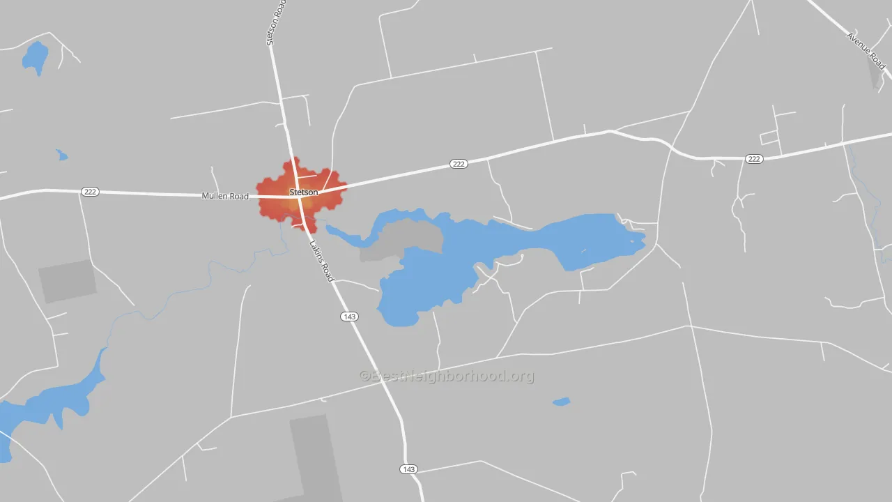 Walk Grade map of 04488, ME, walkable areas in green and car-dependent areas in red