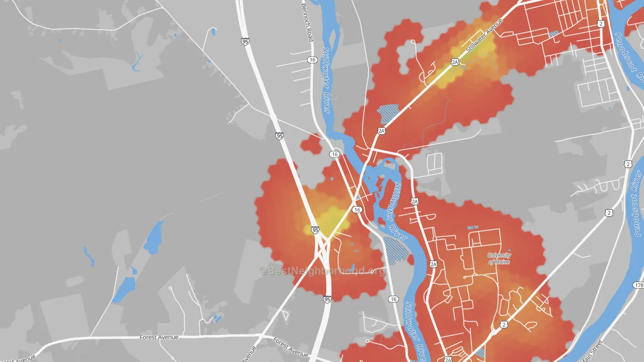 Walk Grade map of 04489, ME, walkable areas in green and car-dependent areas in red