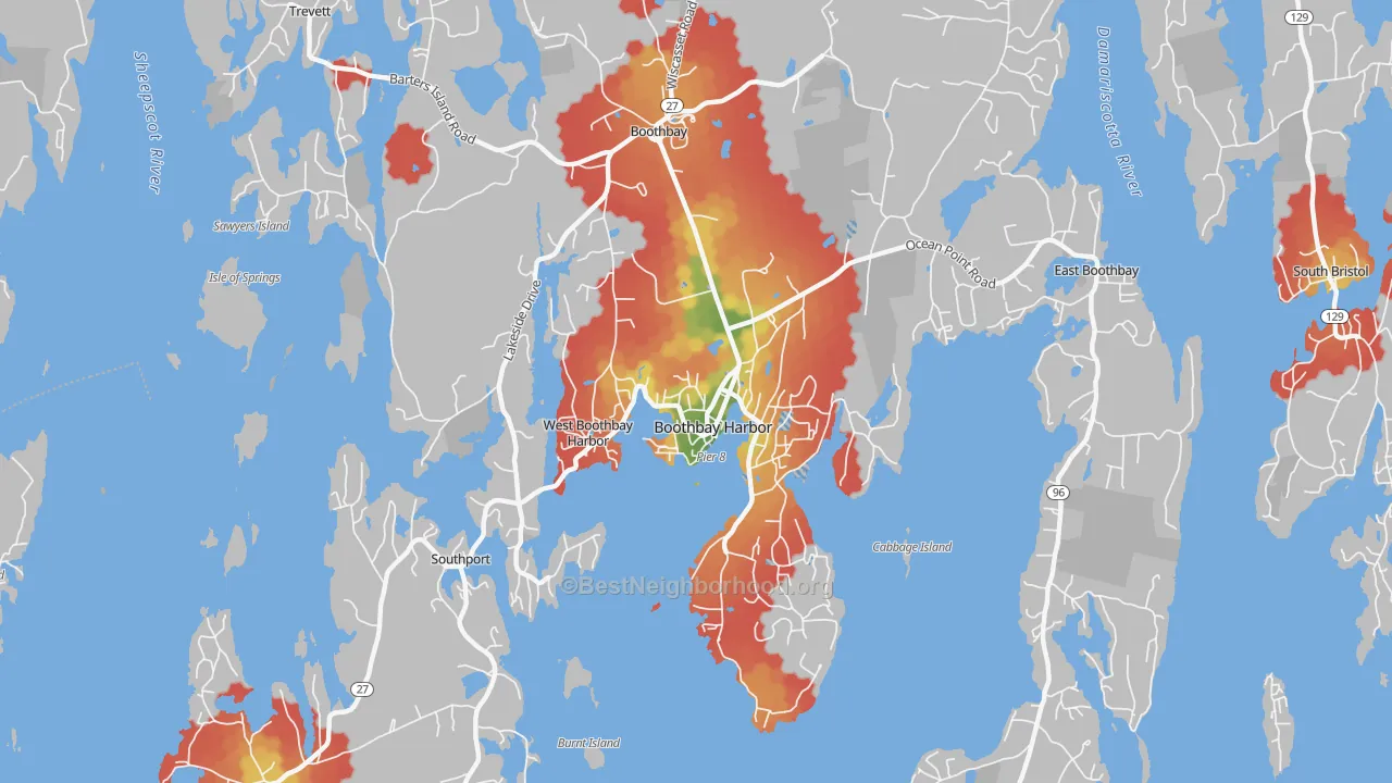 Walk Grade map of 04538, ME, walkable areas in green and car-dependent areas in red
