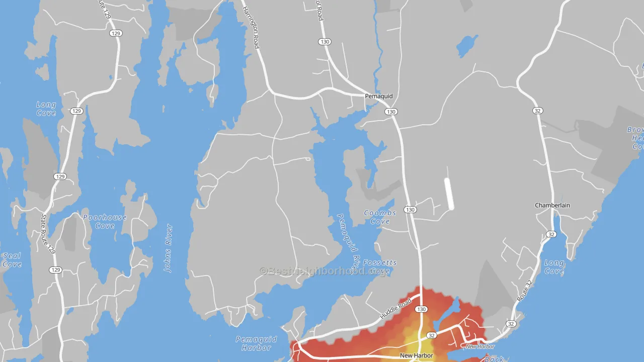 Walk Grade map of 04558, ME, walkable areas in green and car-dependent areas in red