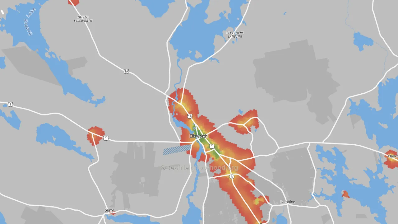 Walk Grade map of 04605, ME, walkable areas in green and car-dependent areas in red