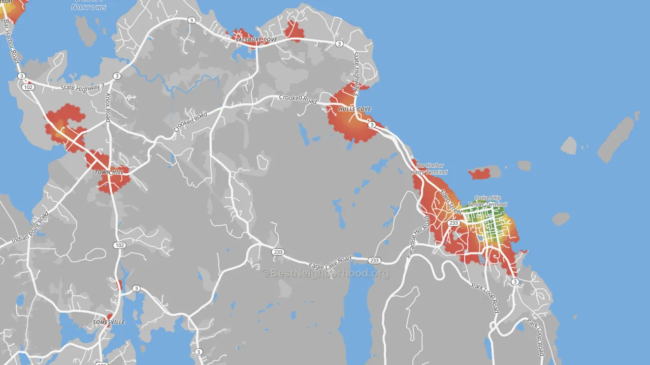Walk Grade map of 04609, ME, walkable areas in green and car-dependent areas in red