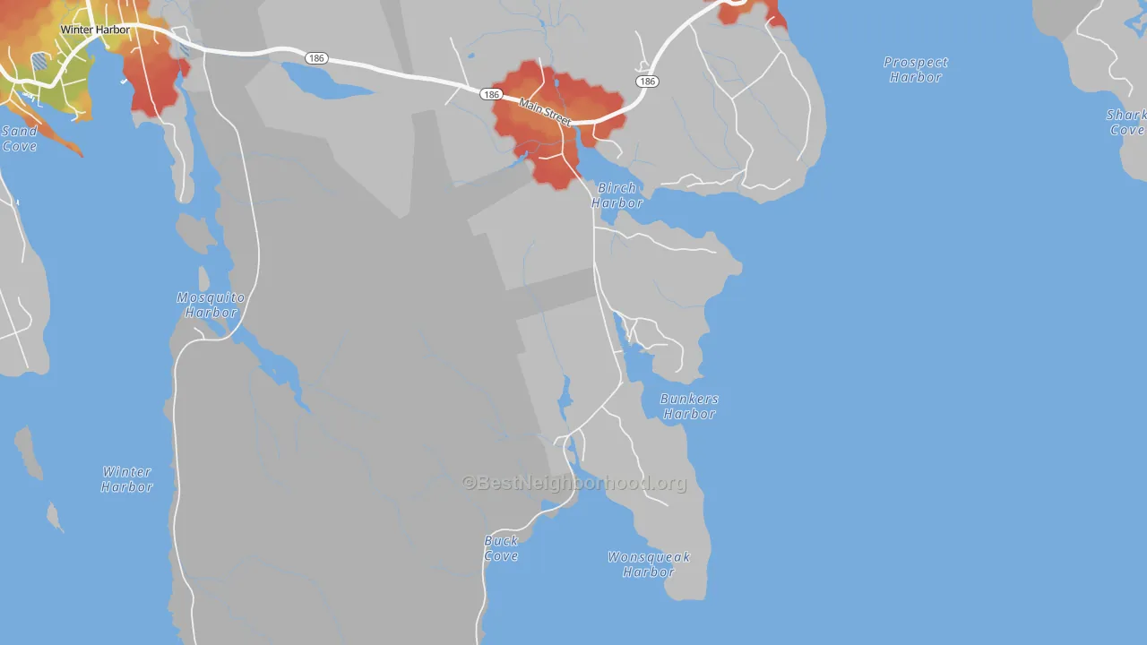 Walk Grade map of 04613, ME, walkable areas in green and car-dependent areas in red