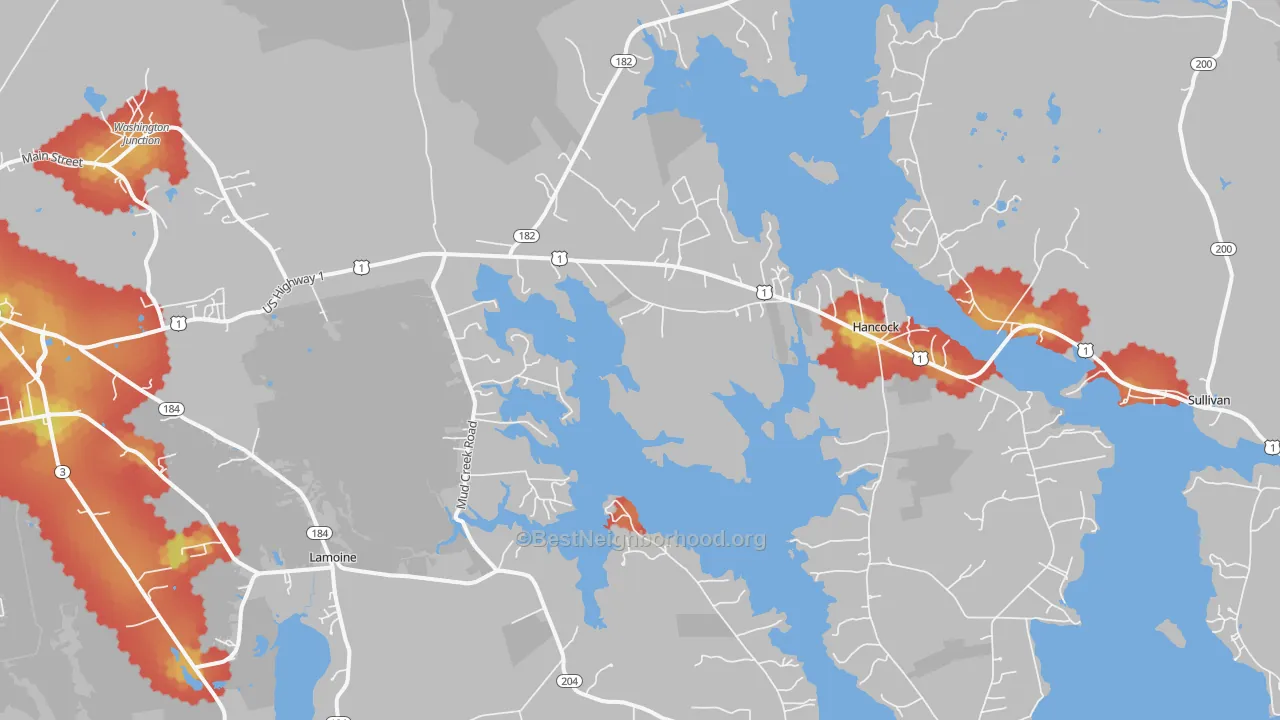 Walk Grade map of 04640, ME, walkable areas in green and car-dependent areas in red